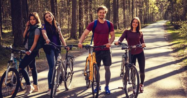 Мнозина имат стотици и дори хиляди контакти в социалните мрежи