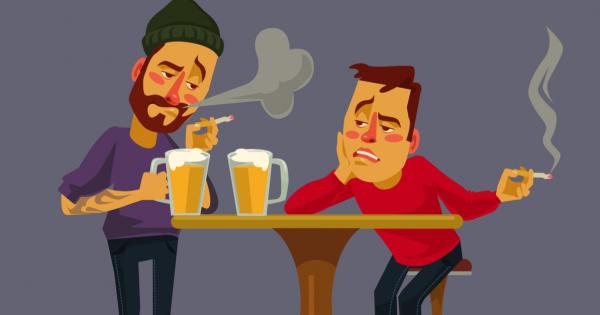 Двама пияници четат вестник: Алкохолът съкращава живота на човек наполовина.
-