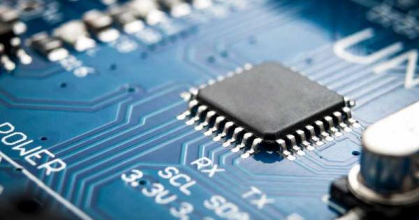 Главният изпълнителен директор на Tesla Илон Мъск призна че недостига