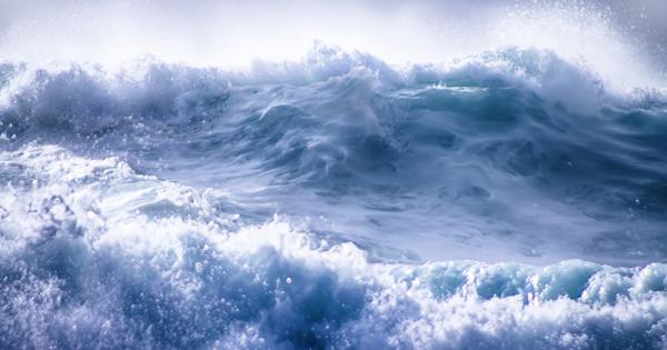 Вълните които наблюдавате как се разбиват на плажа вероятно приключват