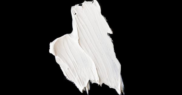 Учени създадоха нова ултра бяла боя която може да отразява