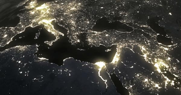 Космически апарат отправил се на пътешествие към замръзналите луни на