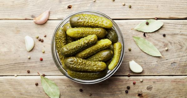 Учени от университета Бен Гурион установиха че киселите краставички помагат в