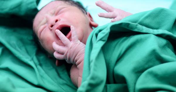 Жена във Флорида роди първото документирано дете с антитела срещу