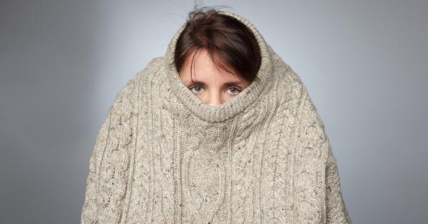 Отчаяно иска да го поканят на партито но не му