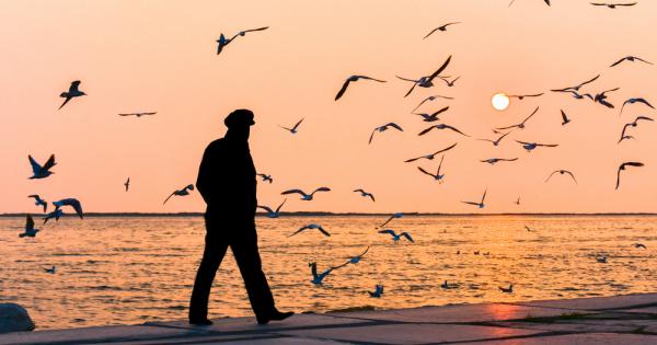 95 годишен мъж сподели пред сайта Lifehacker своите съвети за по добър живот Струва си