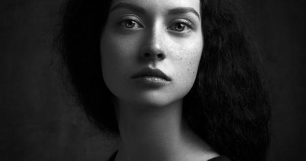 Ако някой ни спира да бъдем щастливи и да се