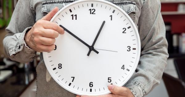 Преместихме стрелките на часовниците с час напред ще се