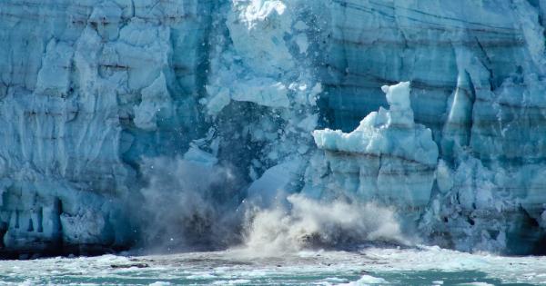 Топящите се ледници разкриват стотици хиляди тонове бактерии, съобщи електронното