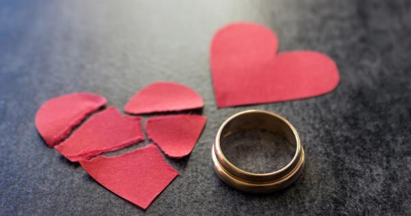 Историите за неверни съпрузи разказани от режисьори писатели или съседи