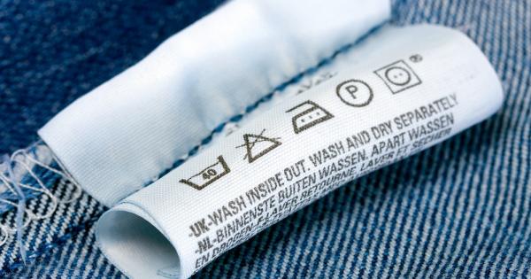 Символите върху етикетите на дрехите се поставят за да ви