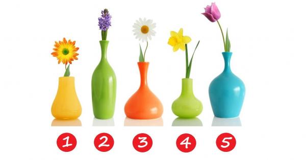 Коя от тези вази с цвете бихте избрали да краси