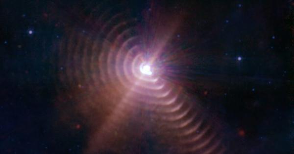 Учени от университета на Сидни обясняват естеството на кръговите вълни