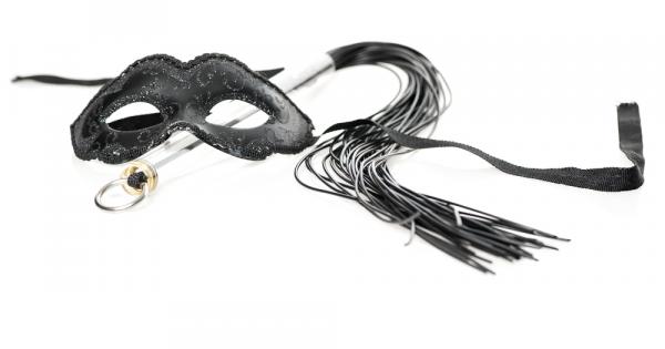 Стъпала урина въжета кожени дрехи – хората имат най различни сексуални