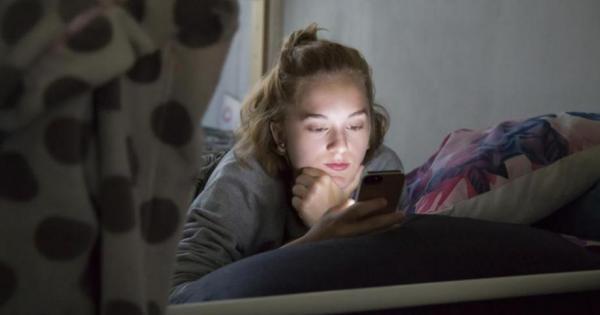 Малката я болят ушите – да отлагаме ли пътуването до