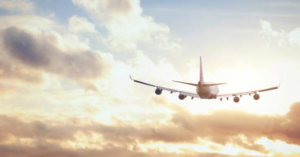 Неотдавна на летището дочух баща и дъщеря да си говорят