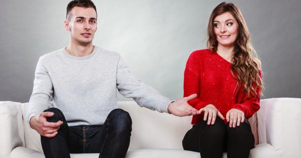 Макар да звучи старомодно много връзки започват с боязлив поглед