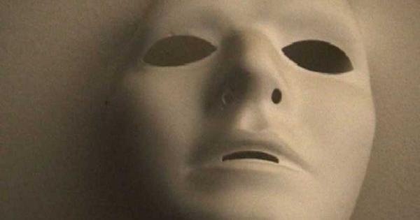 Оптичните илюзии са особено притегателни тъй като изкривяват реалността и