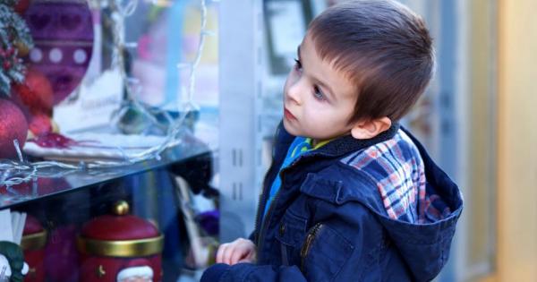 За малкото дете влизането в магазин за играчки е като