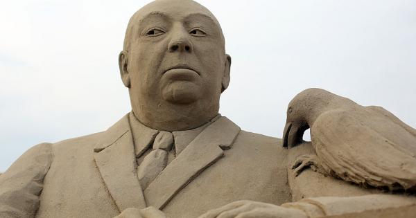 Това е един от малкото видео клипове свързани с Алфред