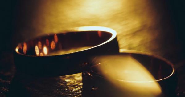 Не всички двойки осъзнават че за един брак се изискват