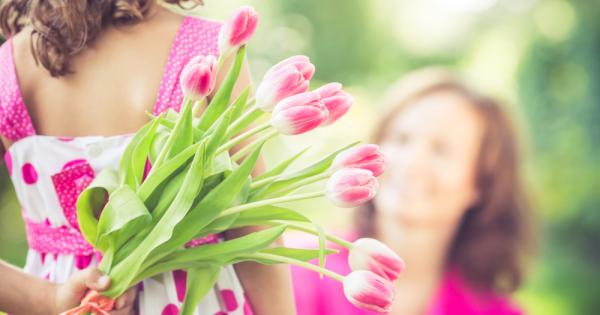 Жената беше симпатична брюнетка която вече имаше необходимите условия за