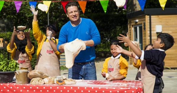 Световноизвестният готвач и баща на 5 деца Джейми Оливър се