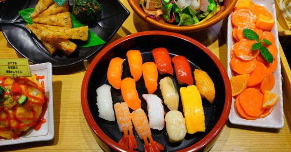 По витрините на много японски ресторанти можете да видите пластмасови