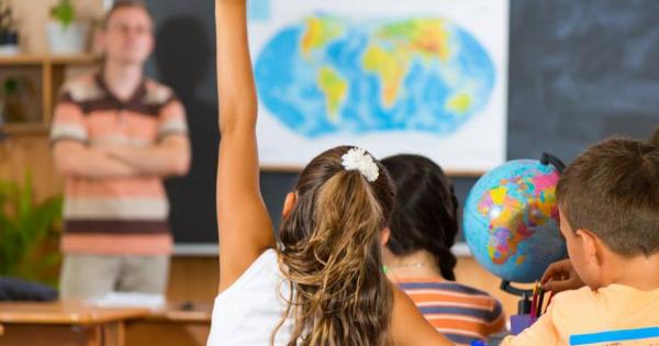 Когато станах учител поисках да имам шест свои деца В училището