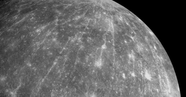 Малко след като Нютон публикува своите закони на класическата механика