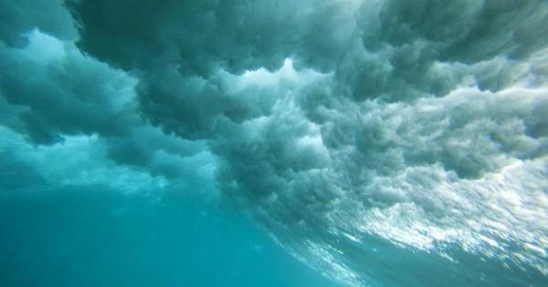 Студената бездна на океанското дъно е най близкото нещо което хората