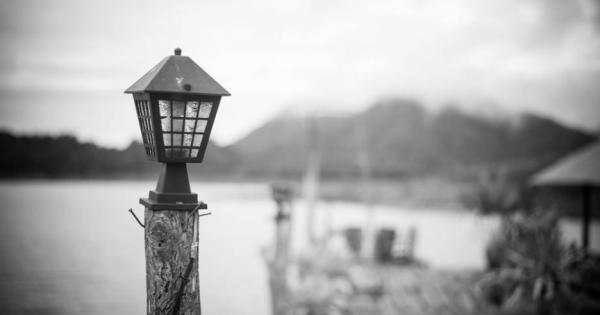 В далечните времена когато нямало още електричество уличните фенери се