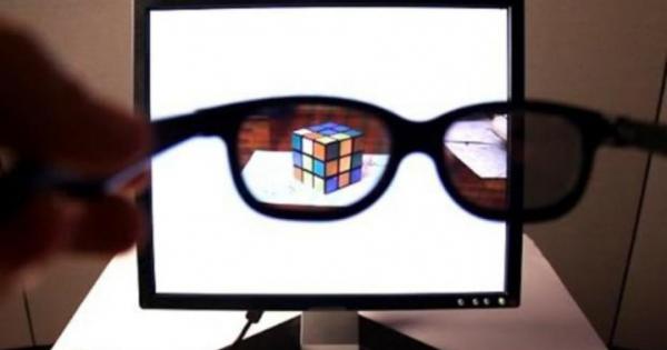 Работите със секретни данни Четете поверителни документи които не искате