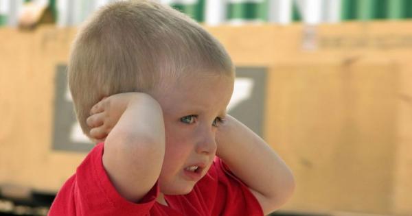 Начинът по който говорим с малкото го учи как да