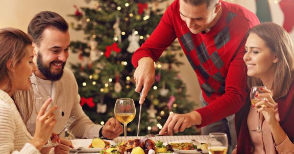 Преяждането по празниците обикновено ни носи чувства на вина и срам Тези чувства освен