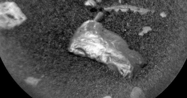 Космическата сонда Инсайт InSight на NASA е на Марс едва