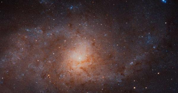 Телескопът Хъбъл“ направи най-детайлната снимка на Триъгълник – спирална галактика