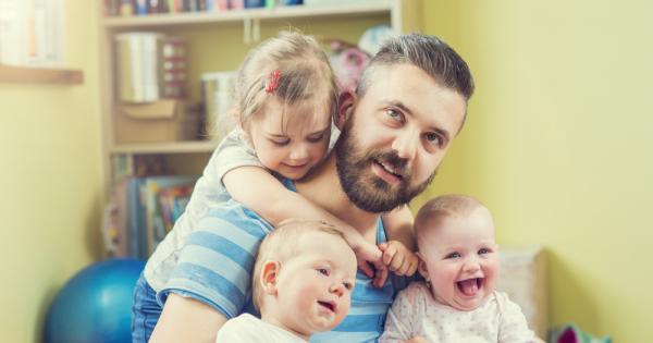 Първата им стъпка първата им дума първия път когато нададат