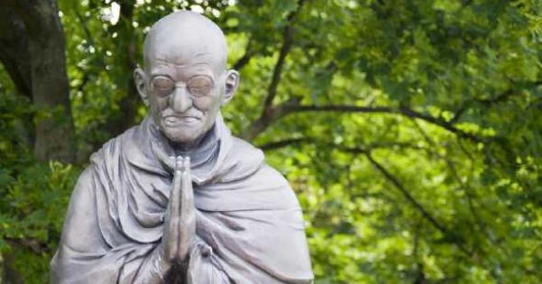 По добре да кажеш Не с дълбока убеденост отколкото да мърмориш