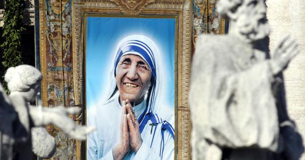 Майка Тереза Агнес Гонджа Бояджиу индийската монахиня от албански