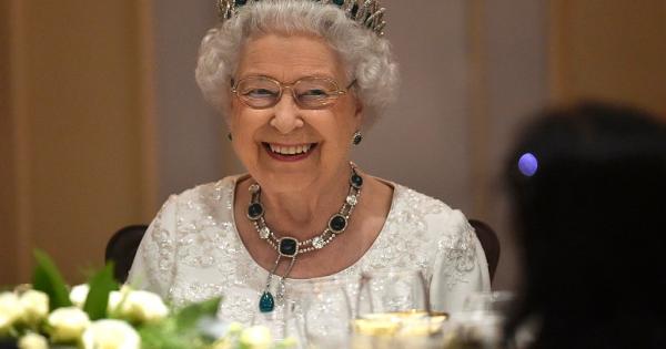 Кралица Елизабет II най дългогодишният монарх на Обединеното кралство е на