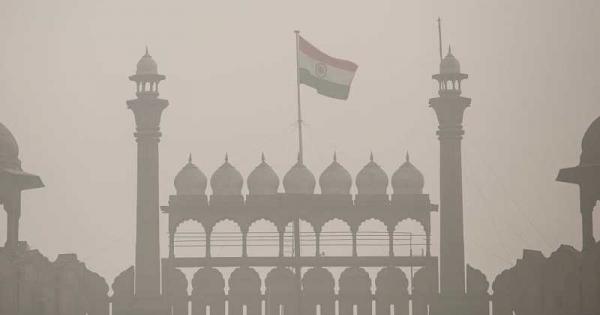 Да дишаш въздуха в Ню Делхи Индия в момента е