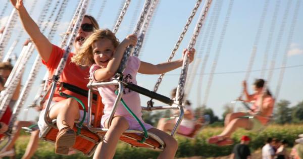 Да отгледаш едно дете е като да караш кола за