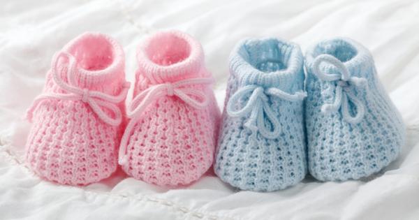 Ако видим бебе облечено от глава до пети в розово