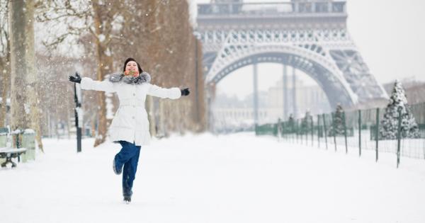 Париж градът на любовта и романтиката на дългите и