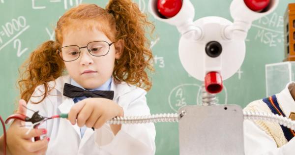 Розово за момиченцата синьо за момчетата Кукли за момичетата камиони