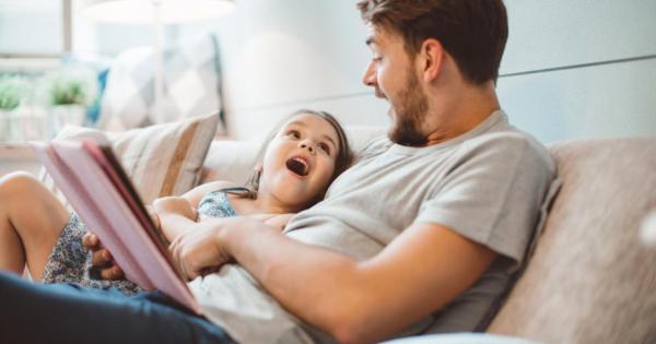 Децата усвояват по лесно положителни примери и се учат от книги в