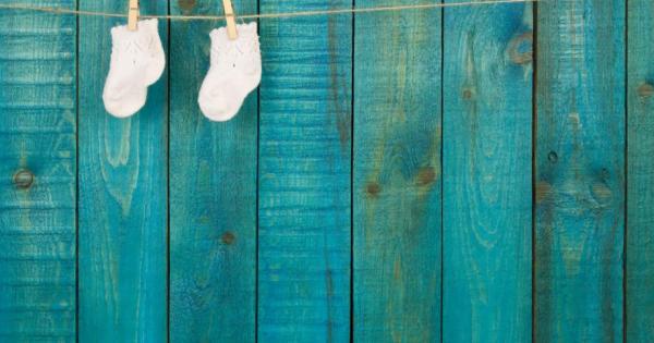 1 Ушийте одеяло или лека завивка от детски дрешки Отрежете