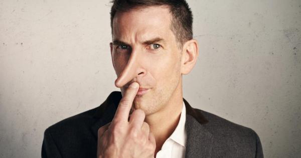 Как да разберете че човекът отсреща ви лъже Трябва да обръщате