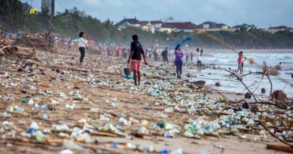 Хладилник лампа телефон облекло Оборудването на домовете и облеклото допринасят